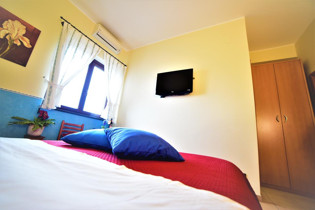 Dimora Dell'etna Bed & Breakfast 3*