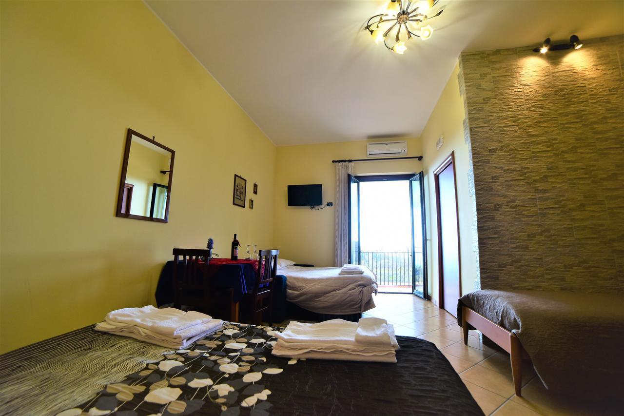 Bed & Breakfast Dimora Dell'etna 3*